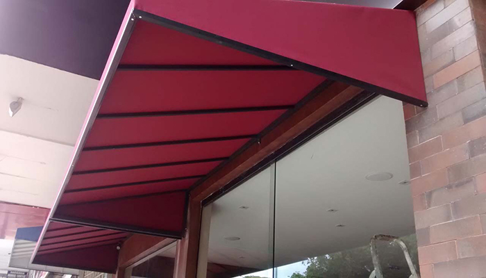 Toldos e Coberturas Fixas: Por Que Usá-los em Juquehy, SP