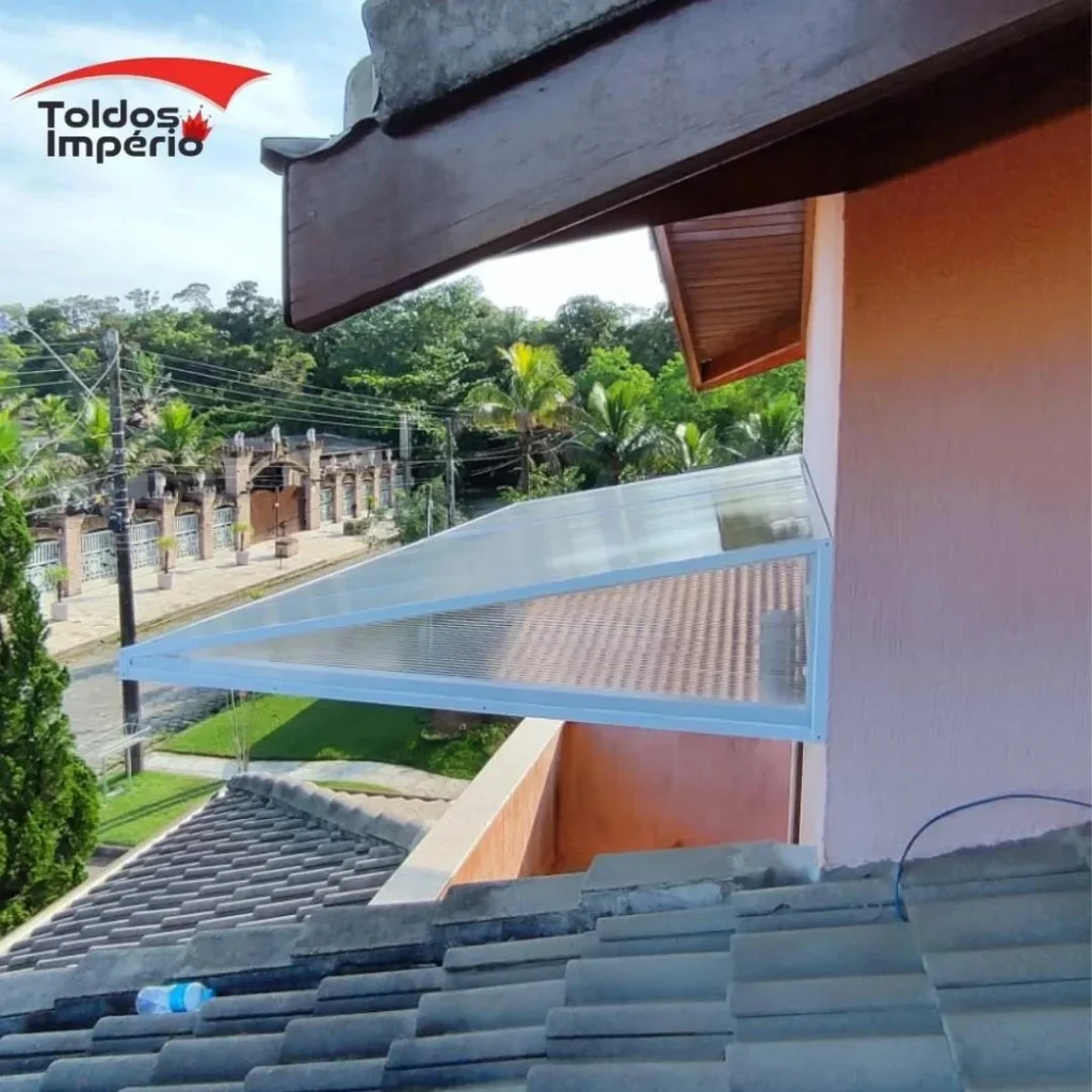 Um Ambiente Mais Fresco e Aconchegante com Toldos em Guarujá, SP: Transforme Seu Espaço Hoje Mesmo