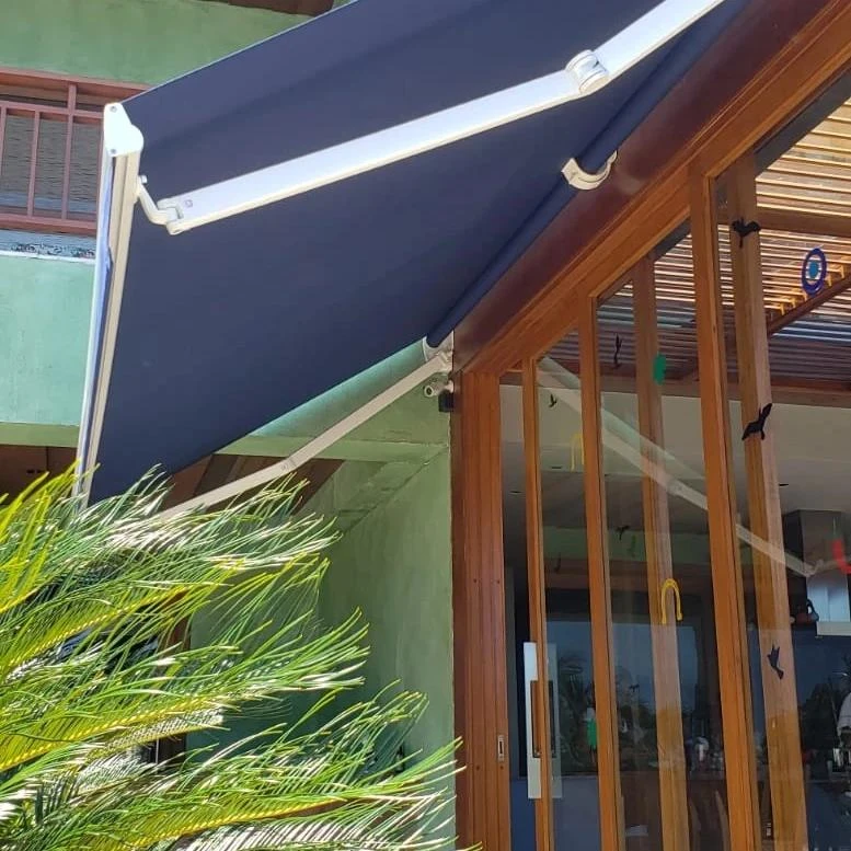 Como os Toldos Retráteis Podem Transformar Seu Espaço em um Lugar Confortável em Bertioga, SP