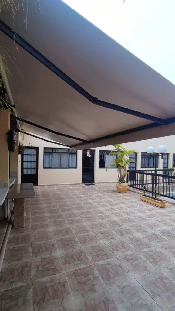 Toldos Retráteis: Transforme Seu Espaço em Bertioga, SP com Estilo e Praticidade